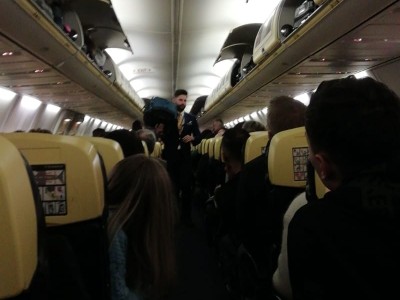 Ritardi coi bagagli. Volo Ryanair Napoli - Manchester dell’8 dicembre ritarda 