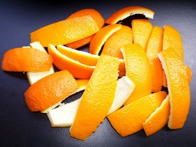 Bucce d’arancia. Una ricerca spagnola ne ha chiarito vantaggi prima d’ora mai pensati: ottime per i filtri dell’acqua