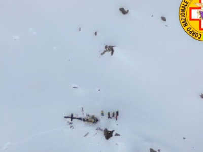 Collisione in volo in Valle d'Aosta, 5 morti