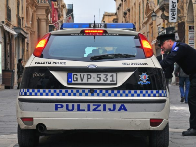 Malta, turista italiana precipita dal quarto piano di un hotel: è grave