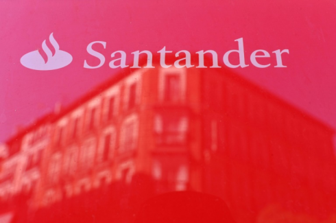 UK, Banco Santander accredita erroneamente 130 milioni di sterline il giorno di Natale che spera di recuperare