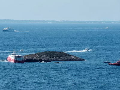 Almeno 25 feriti, di cui due gravi, quando si è arenato un traghetto tra Ibiza e Formentera